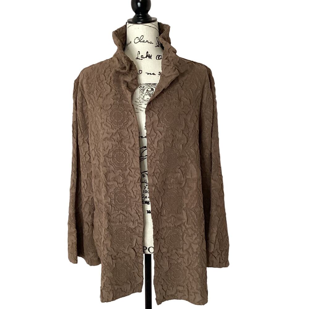 Chico’s Travelers Open Front Textured Blazer Jacket Bell Sleeves Size 2 (12/14)